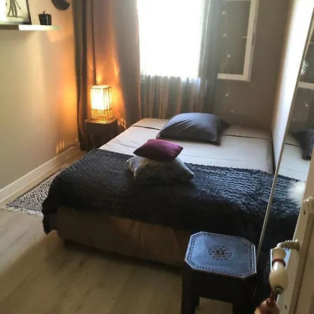 B&B Charmante Privee 5/10 Mn Du Centreville/port-jardin/parking